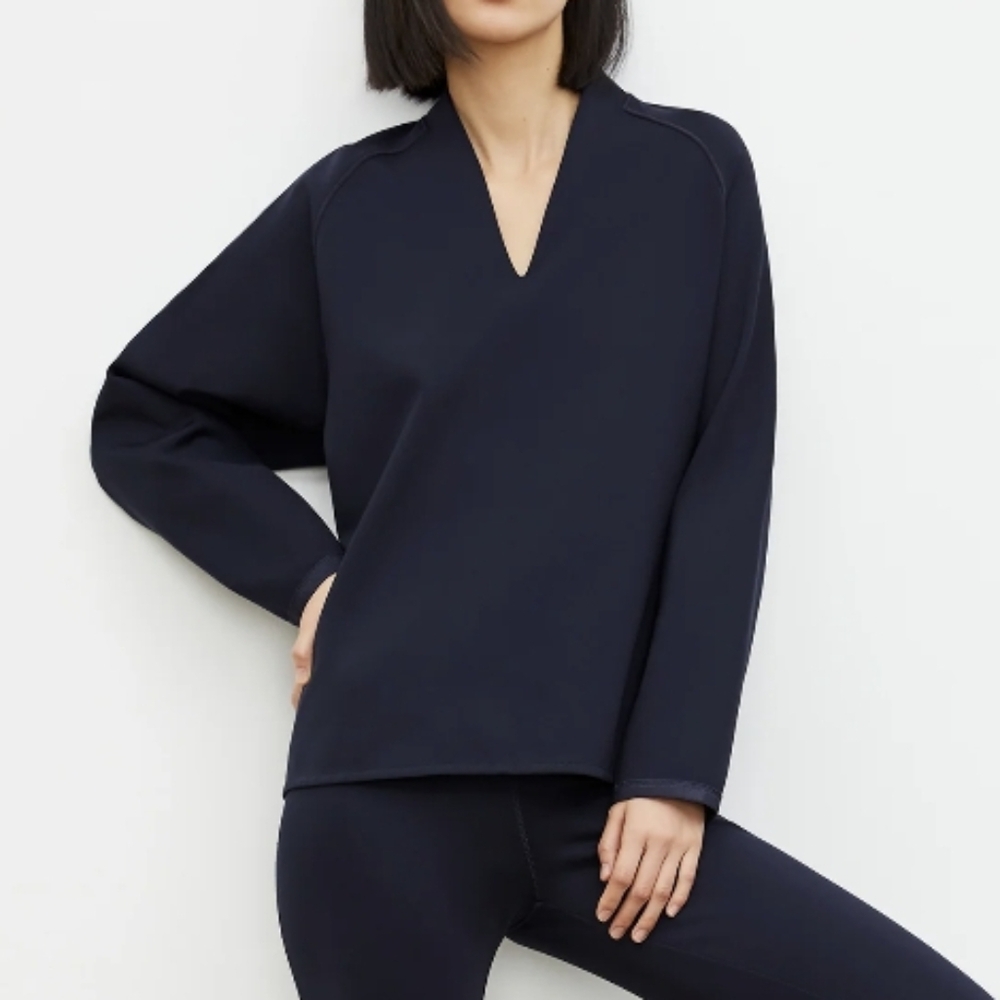 MM LaFleur The Shawn Sweatshirt Light Scuba Navy Blue